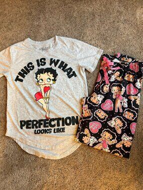 BETTY BOOP Pajamas - Size Small - Like New